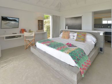 St. Barts Home 897976