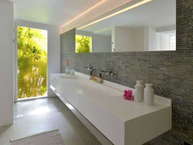 St. Barts Home 897976