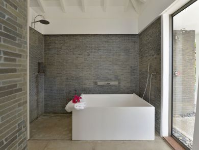 St. Barts Home 897976