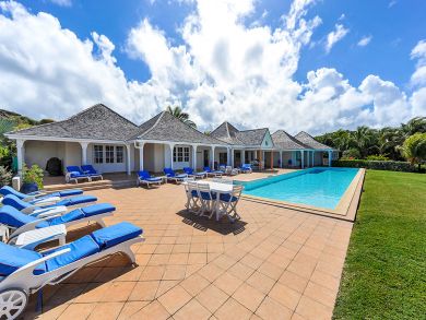 St. Barts Home 897978
