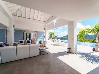 St. Barts Home 897980