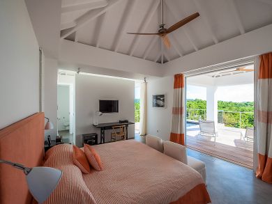 St. Barts Home 897980