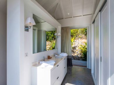 St. Barts Home 897980