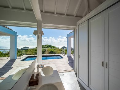 St. Barts Home 897980