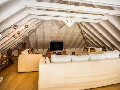 St. Barts Home 897982