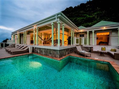 St. Barts Home 897982