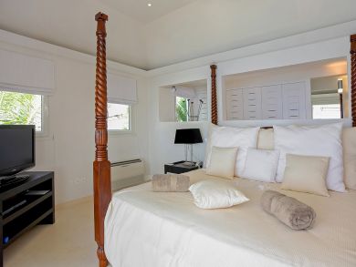 St. Barts Home 897983