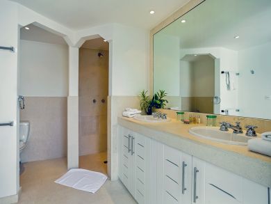 St. Barts Home 897983