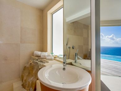 St. Barts Home 897983