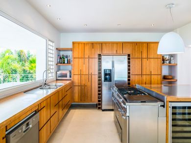St. Barts Home 897984