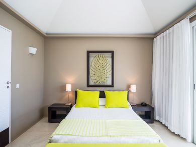 St. Barts Home 897984