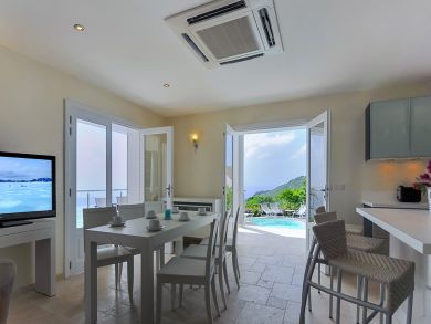 St. Barts Home 897985