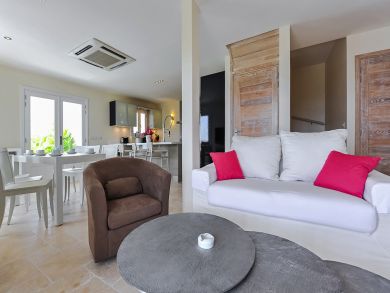 St. Barts Home 897985