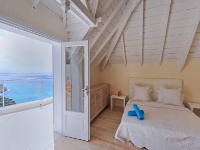 St. Barts Home 897985