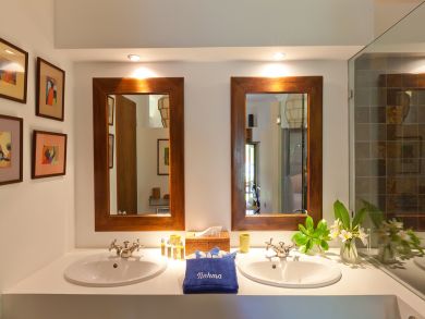 St. Barts Home 897986