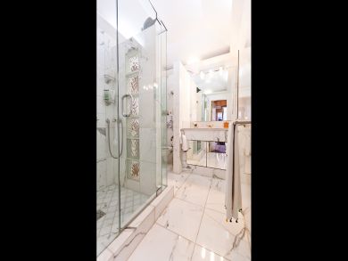 St. Barts Home 897986
