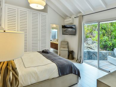 St. Barts Home 897987