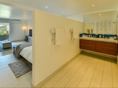 St. Barts Home 897987