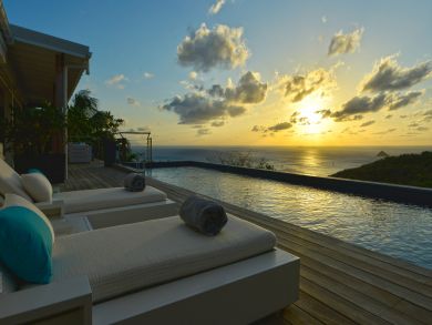 St. Barts Home 897987