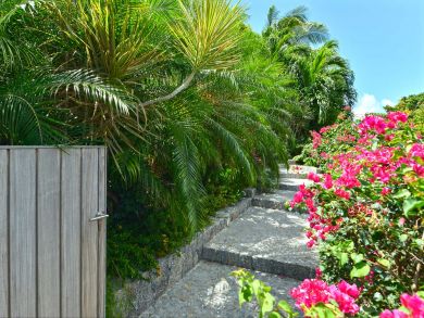 St. Barts Home 897987