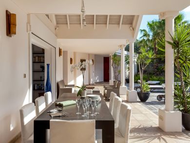 St. Barts Home 897992