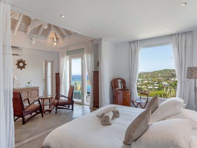 St. Barts Home 897992