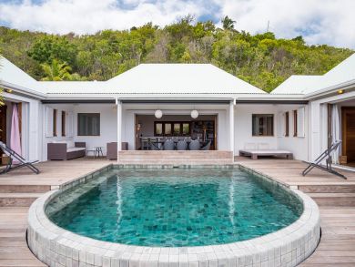 St. Barts Home 897993