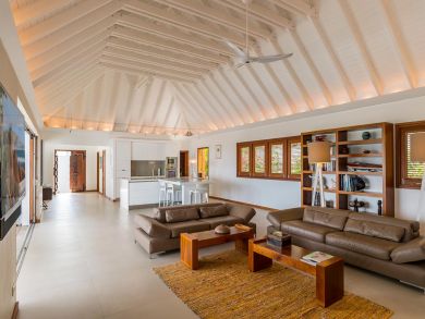 St. Barts Home 897993