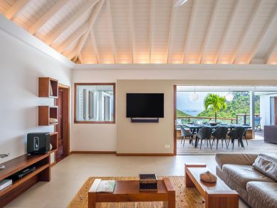 St. Barts Home 897993
