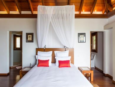 St. Barts Home 897993