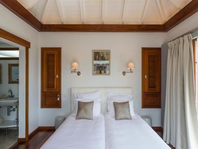 St. Barts Home 897993