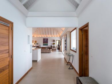 St. Barts Home 897993