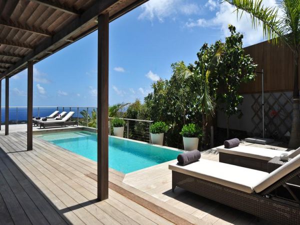 St. Barts Home 897996