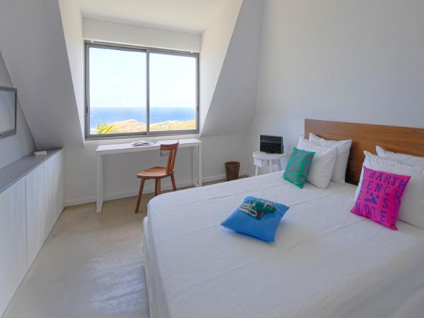 St. Barts Home 897996