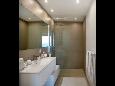St. Barts Home 897997