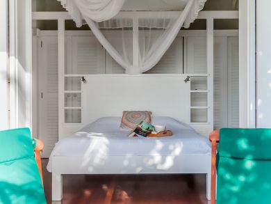 St. Barts Home 897999