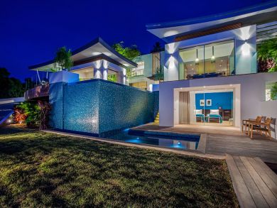 St. Barts Home 898002