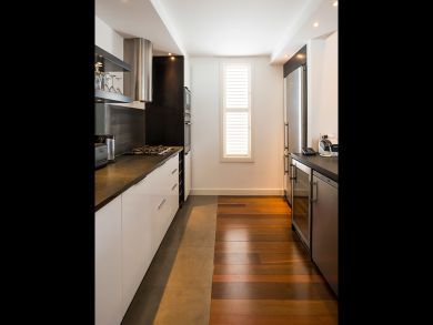 St. Barts Home 898003