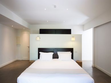 St. Barts Home 898003