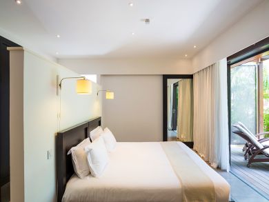 St. Barts Home 898003