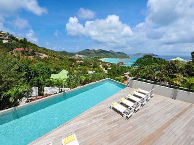 St. Barts Home 898005