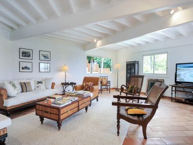 St. Barts Home 898005