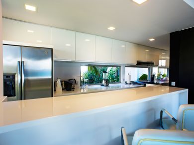 St. Barts Home 898006