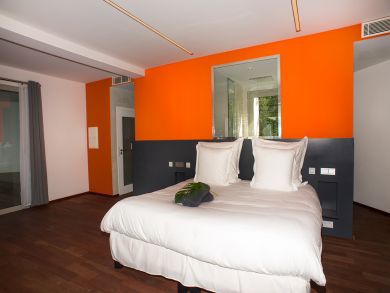 St. Barts Home 898006