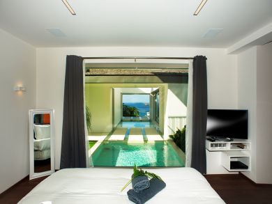 St. Barts Home 898006