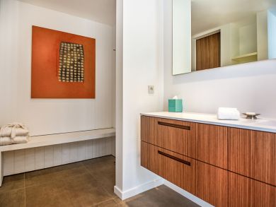 St. Barts Home 898008