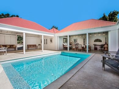 St. Barts Home 898009