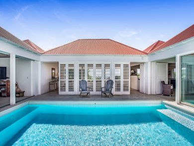 St. Barts Home 898009