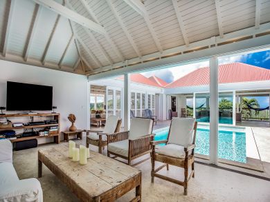 St. Barts Home 898009