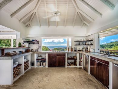St. Barts Home 898009